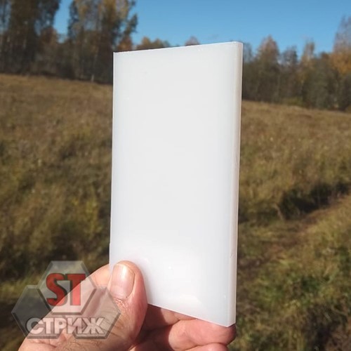 Монолитный поликарбонат 6 мм оптимальный белый (молочный)